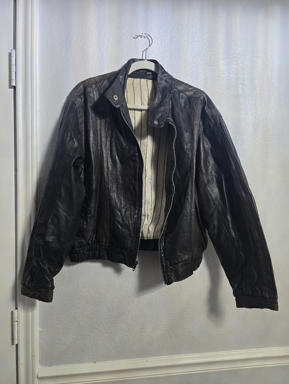 Men’s Genuine 2 Tone Leather Vintage Black Bomber Jacket Front Zip Pockets Lined